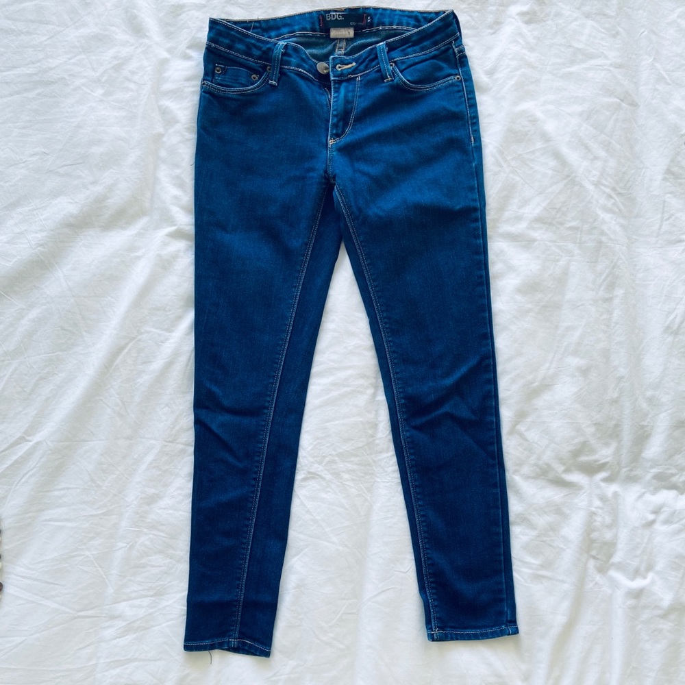 BDG mid rise cigarette jeans sz 26 denim blue